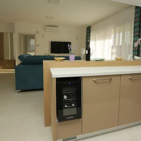 Villa Luxury Lidija