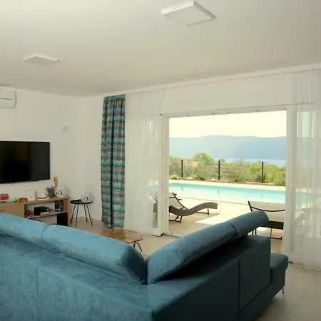Luxury Lidija Brzac