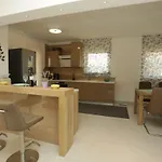 Luxury Lidija Villa *