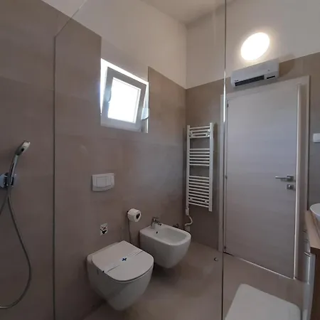 Luxury Lidija *