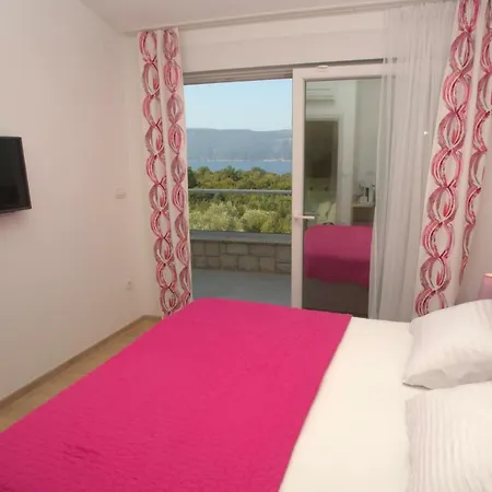 Luxury Lidija *
