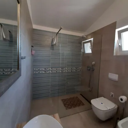 Luxury Lidija * Brzac